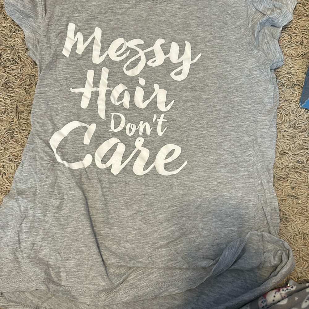 Messy hair don’t care top